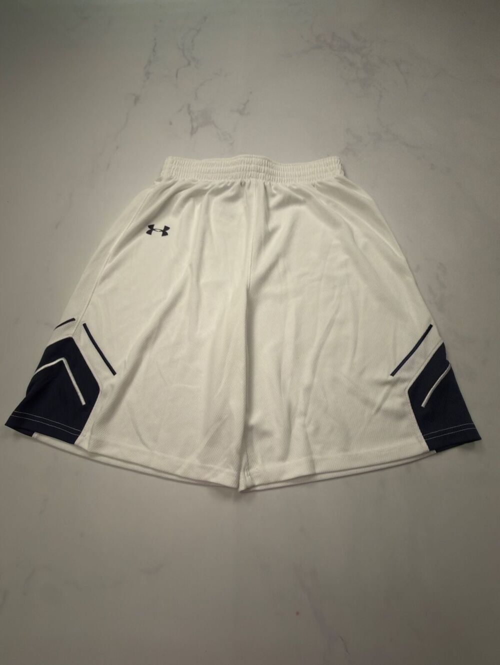 Under Armour Athletic Shorts White Navy 2010s Sporty Minimalist - Boys XL